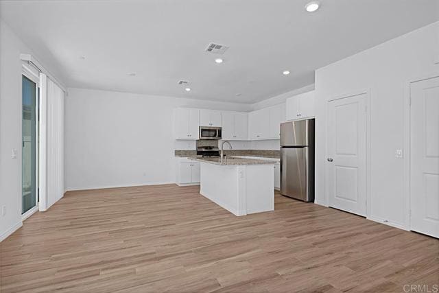 Building Photo - 30136 Bonita Spgs St