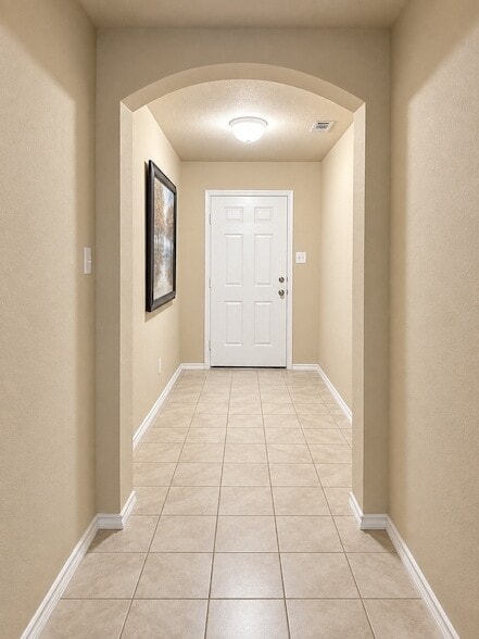 Building Photo - 915 Quartz Trl