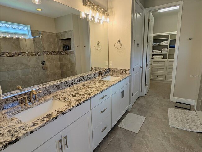 Building Photo - 11580 Tapestry Ln