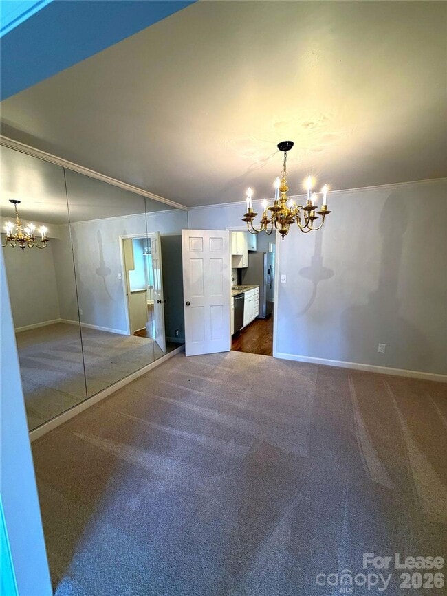 Building Photo - 6648 Bunker Hill Cir