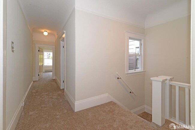 Building Photo - 17 Woodland Ave
