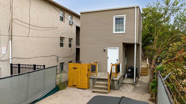 Building Photo - 1279 Indianola Ave