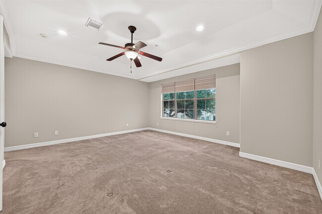 Building Photo - 4307 Lake Walk Ct