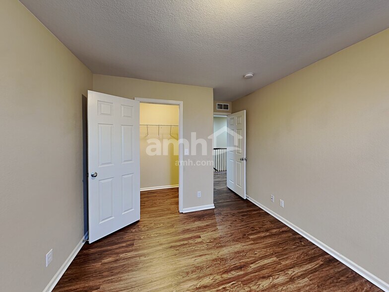 Building Photo - 16224 E 54th Ave