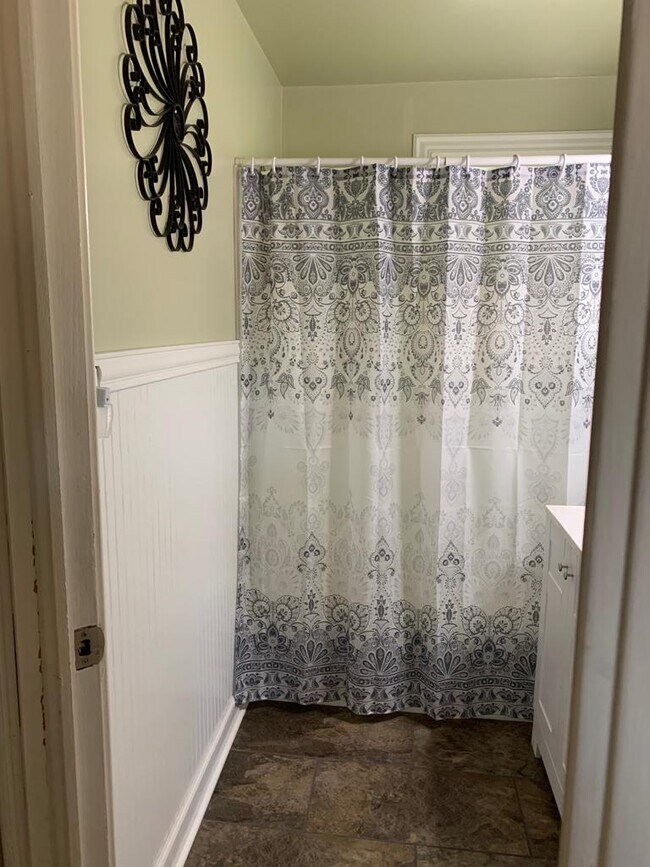 Building Photo - Pennsylvania Ave.