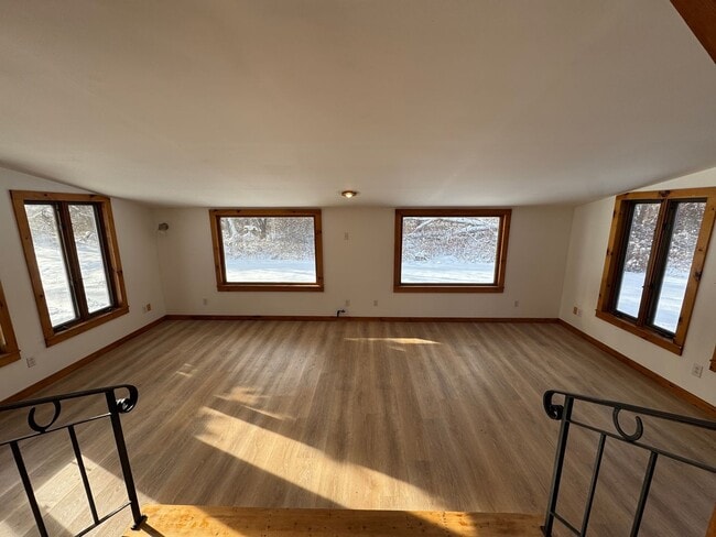 Building Photo - Charming Two-Bedroom Home in a Peaceful Wooded Setting