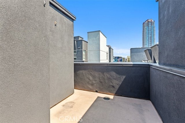 Building Photo - 525 N 11th Ave