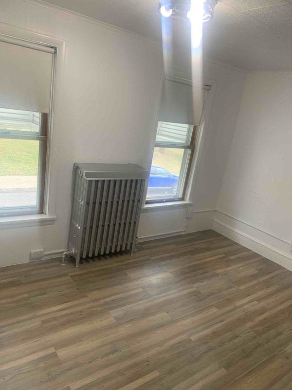 Building Photo - 231 Park St