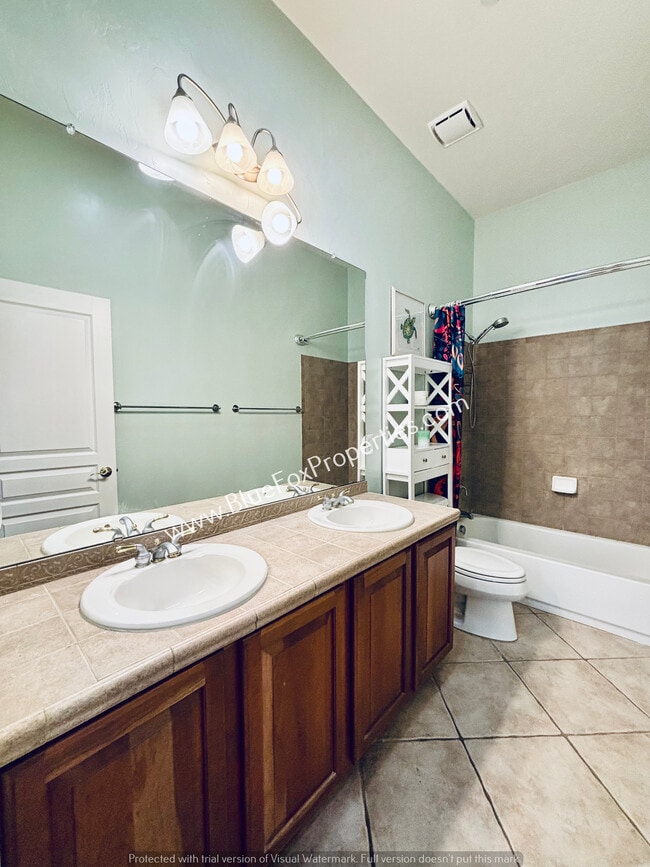 Building Photo - 732 W Burntwater Dr