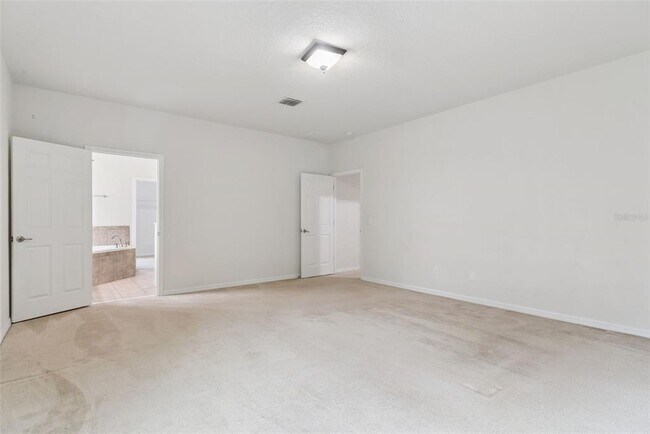 Building Photo - 660 Fanning Dr