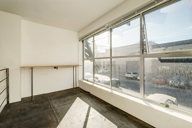 Building Photo - 755 Florida St