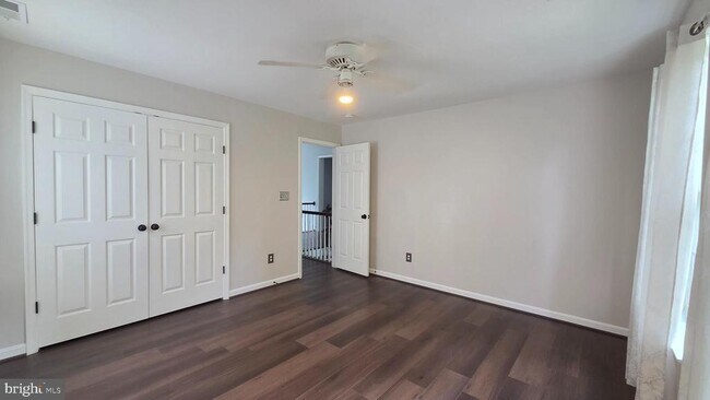 Building Photo - 7659 Shuttington Dr
