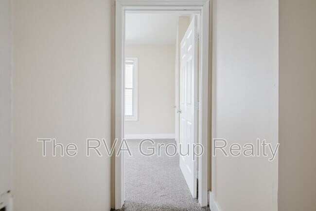 Building Photo - 1147 Farmer St