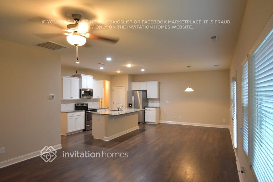 Building Photo - 5410 Roberta Crossing Dr