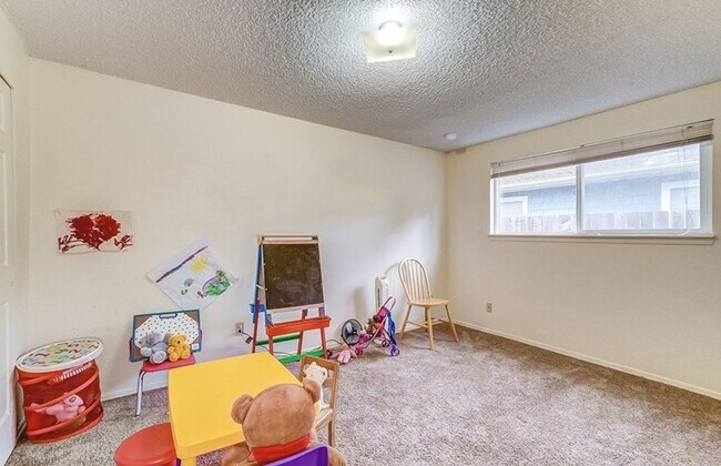 Building Photo - N29