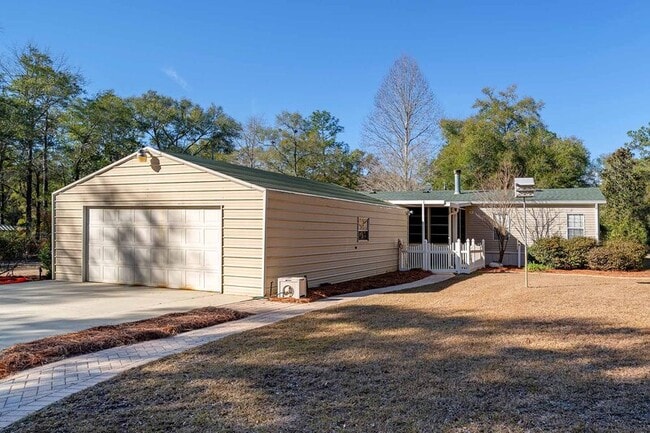 Building Photo - 2671 Oscar Harvey Rd