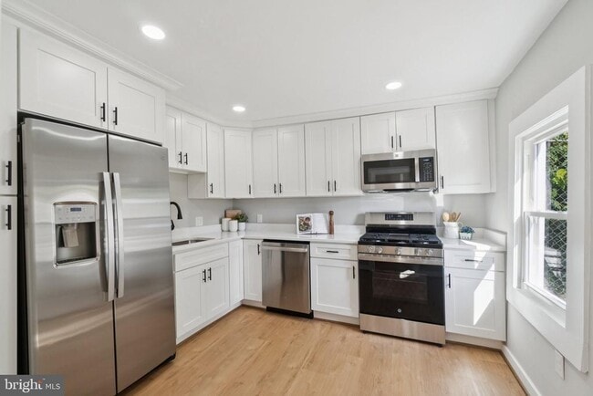 Building Photo - 4914 22nd St N