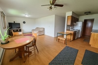 Building Photo - One level living w/ Attached Garage Available July!