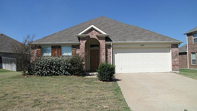 Building Photo - 2009 Fawn Dr