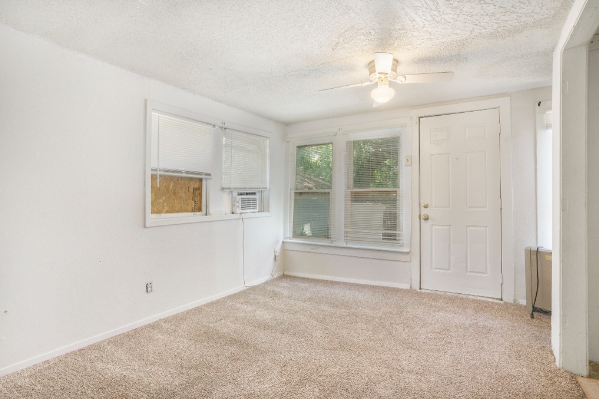 Building Photo - 111 W Atchley Ave