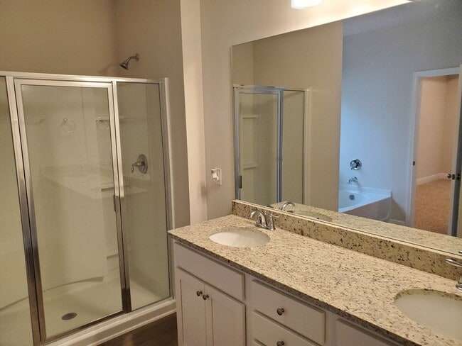 Building Photo - Modern 4Bed/2Ba Home w/Conveniently Accessible Location in PCB! *Garbage Service & Lawncare Inclu...