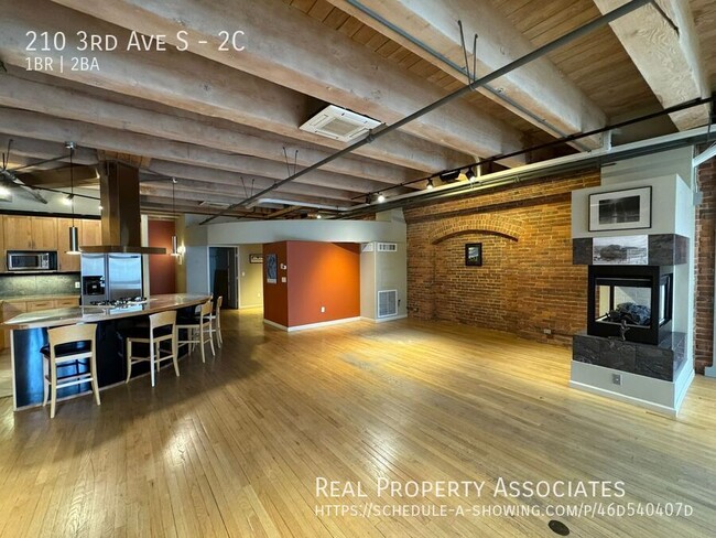 Building Photo - Pioneer Square Loft