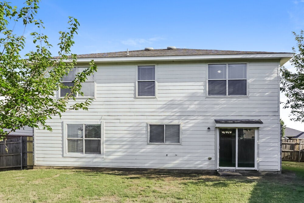 Building Photo - 3512 Cayman Dr