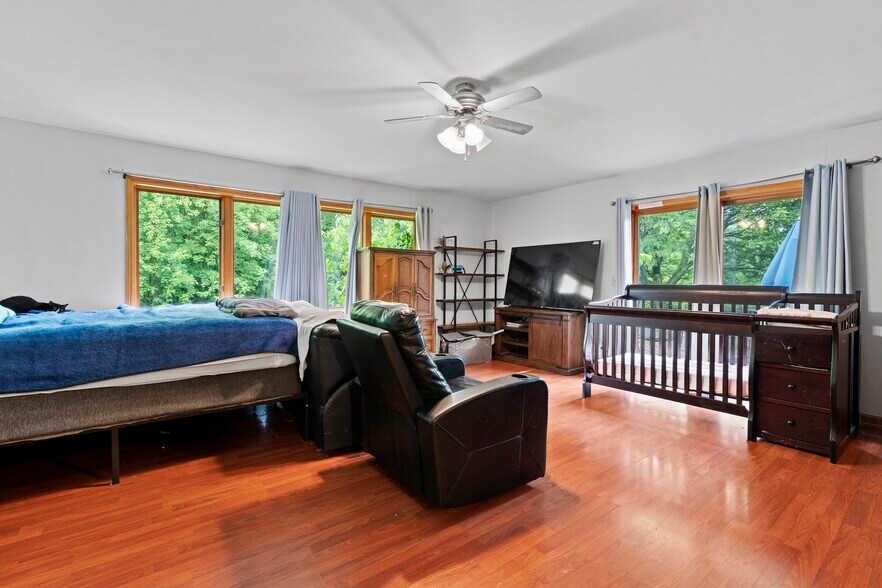 Master bedroom - 21335 Northcape St