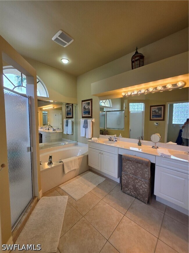 Building Photo - 8972 Lely Island Cir