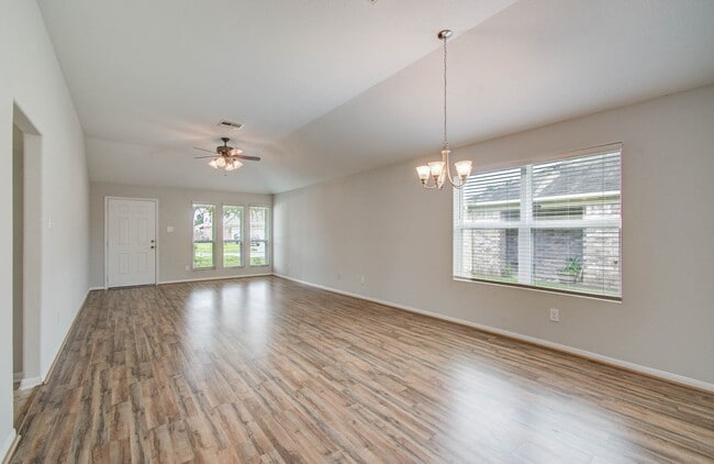 Building Photo - 2106 Bishop Hollow Ln