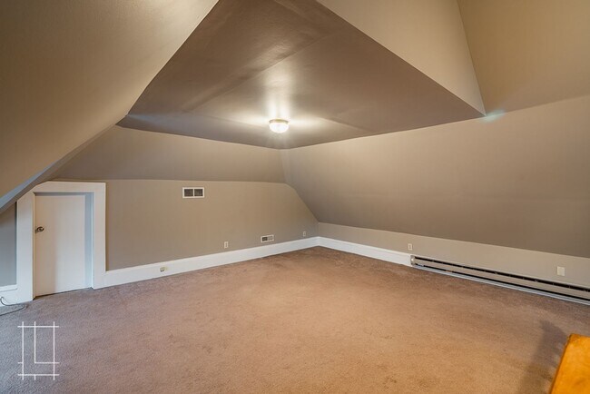 Building Photo - 772 Neil Ave