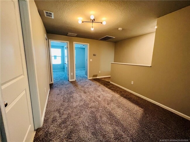 Building Photo - 3913 SE Mentmore Ln