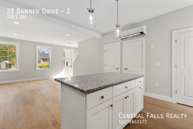 Building Photo - 21 Banner Dr