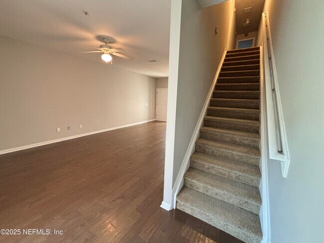 Building Photo - 196 Leese Dr