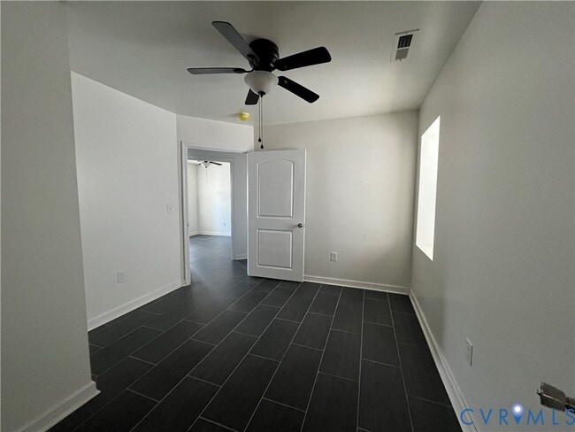 Building Photo - 1223 W Leigh St