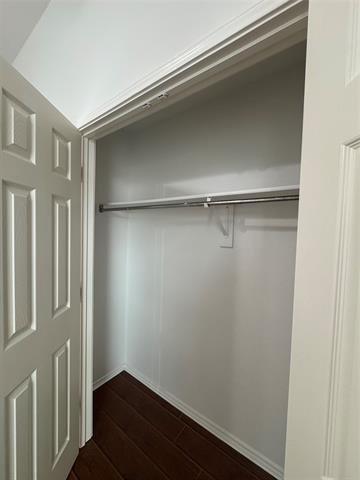 Building Photo - 1705 Bennington Dr