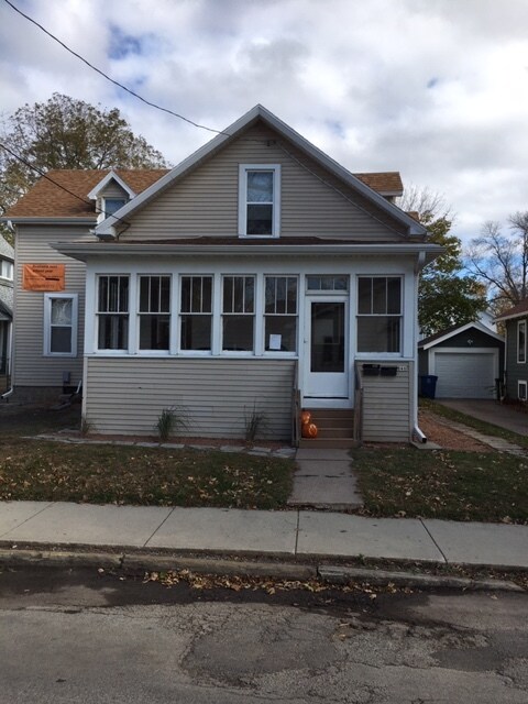 Building Photo - 846 McKinley St
