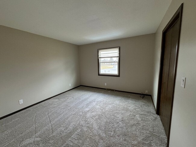 Building Photo - 3 Bed in Wooster