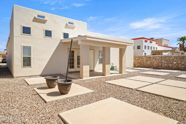 Building Photo - 14116 Rainbow Point Dr