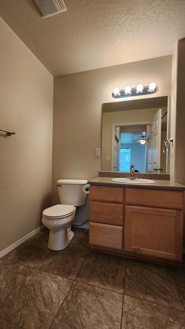 Building Photo - Two Bedroom Condo Near Moose Can Gully with a Garage