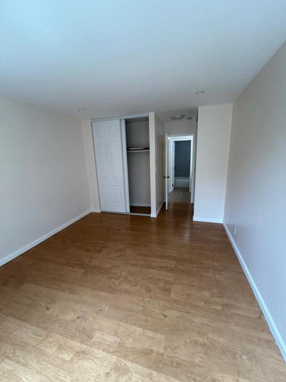 Building Photo - 361 Half Moon Ln