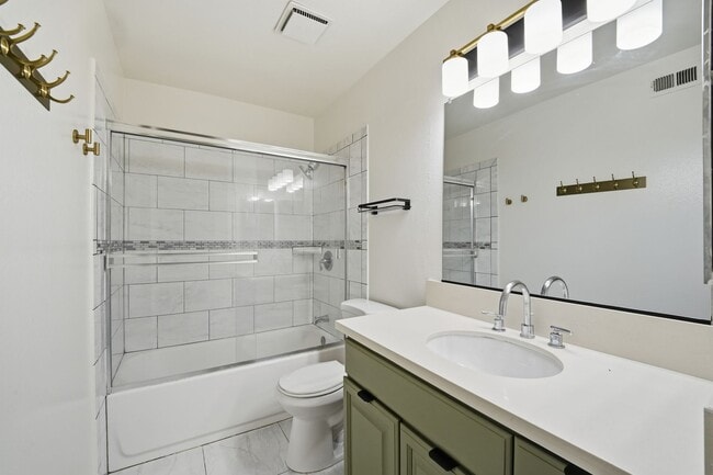 Building Photo - 41 Orchard