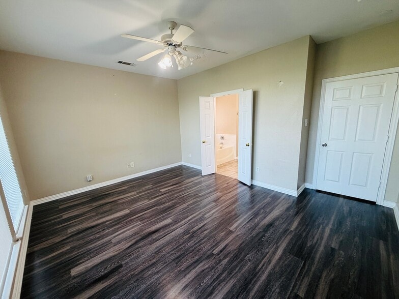Building Photo - 5904 Blackmon Ct