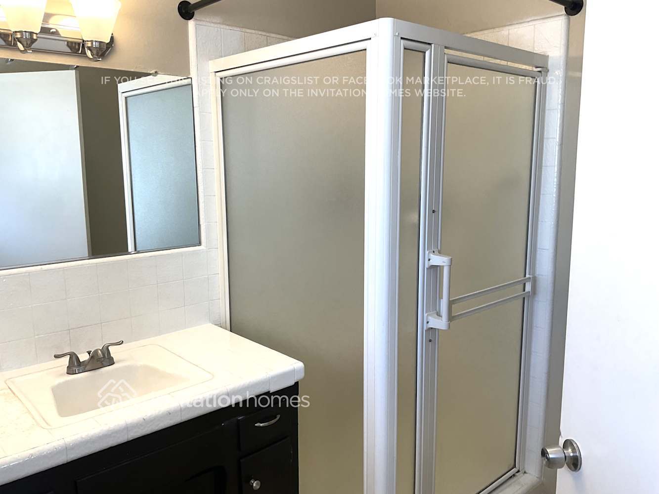 Building Photo - 13139 Archwood St