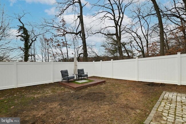 Building Photo - 6431 Forest Rd