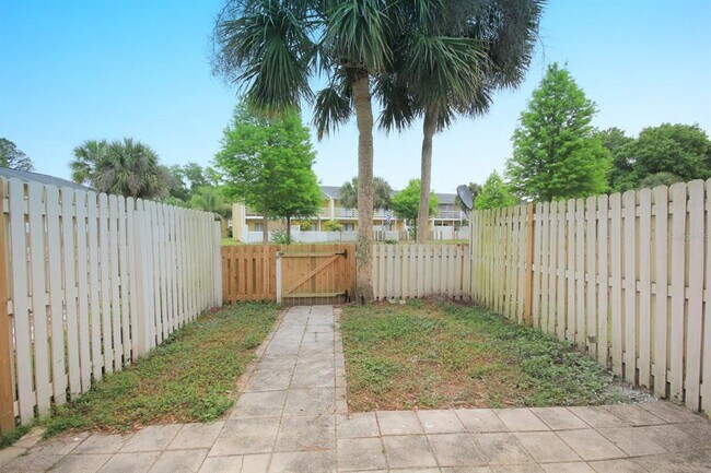 Building Photo - 22620 Gage Loop