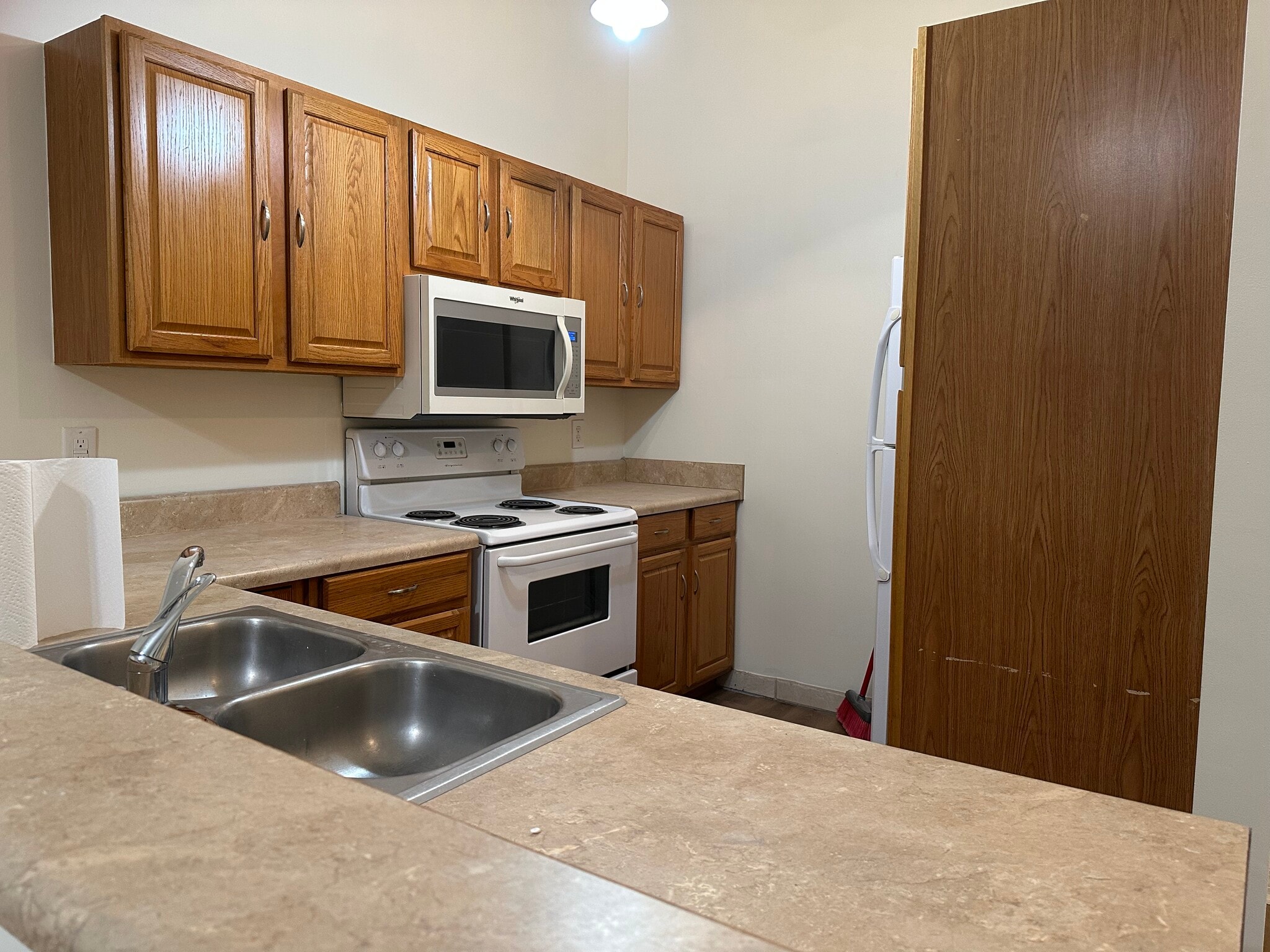 Building Photo - 6019 Scotchwood Gln