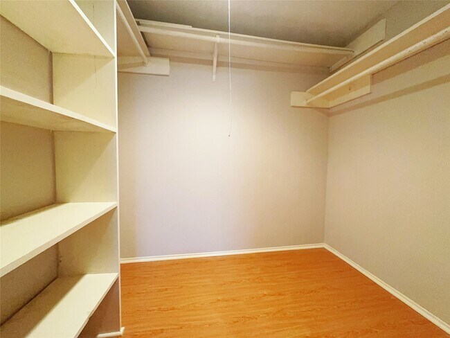 Building Photo - 12633 Memorial Dr