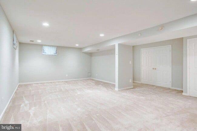 Building Photo - 26161 Rachel Hill Dr