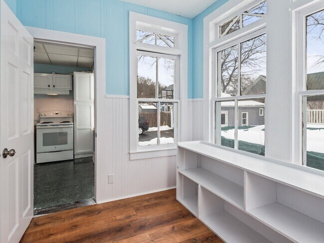 Building Photo - 16 Hampden Ave